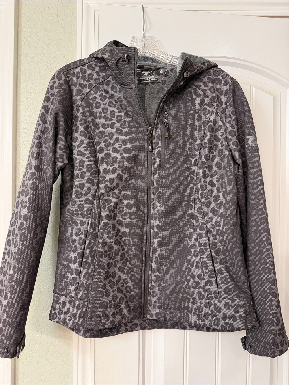 ZeroXposur Women's Charcoal Leopard-Print Hooded Utility Jacket